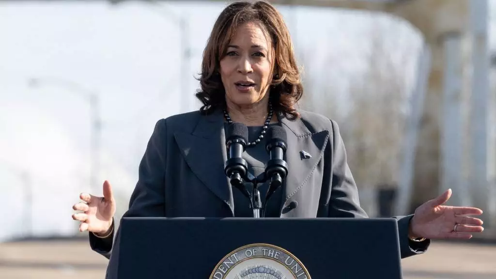 Top Stories Tamfitronics US Vice President Kamala Harris. (Saul Loeb/AFP)