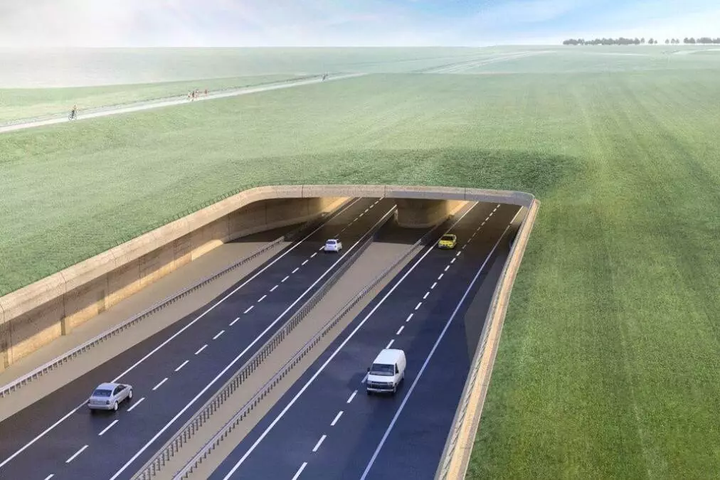 Fresh threats to £1.7bn Stonehenge tunnel plans