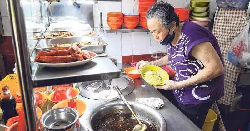 3-fold increase in rent and old age prompt retirement for Bukit Merah hawkers behind noodle stall with 82-year history, Lifestyle News